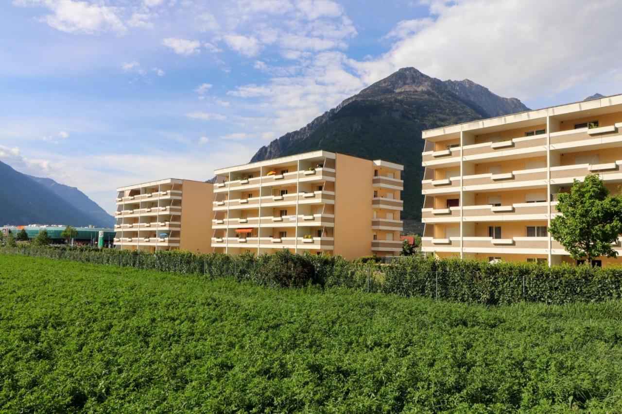 Modern Apartment Close To Martigny Train Station Zewnętrze zdjęcie